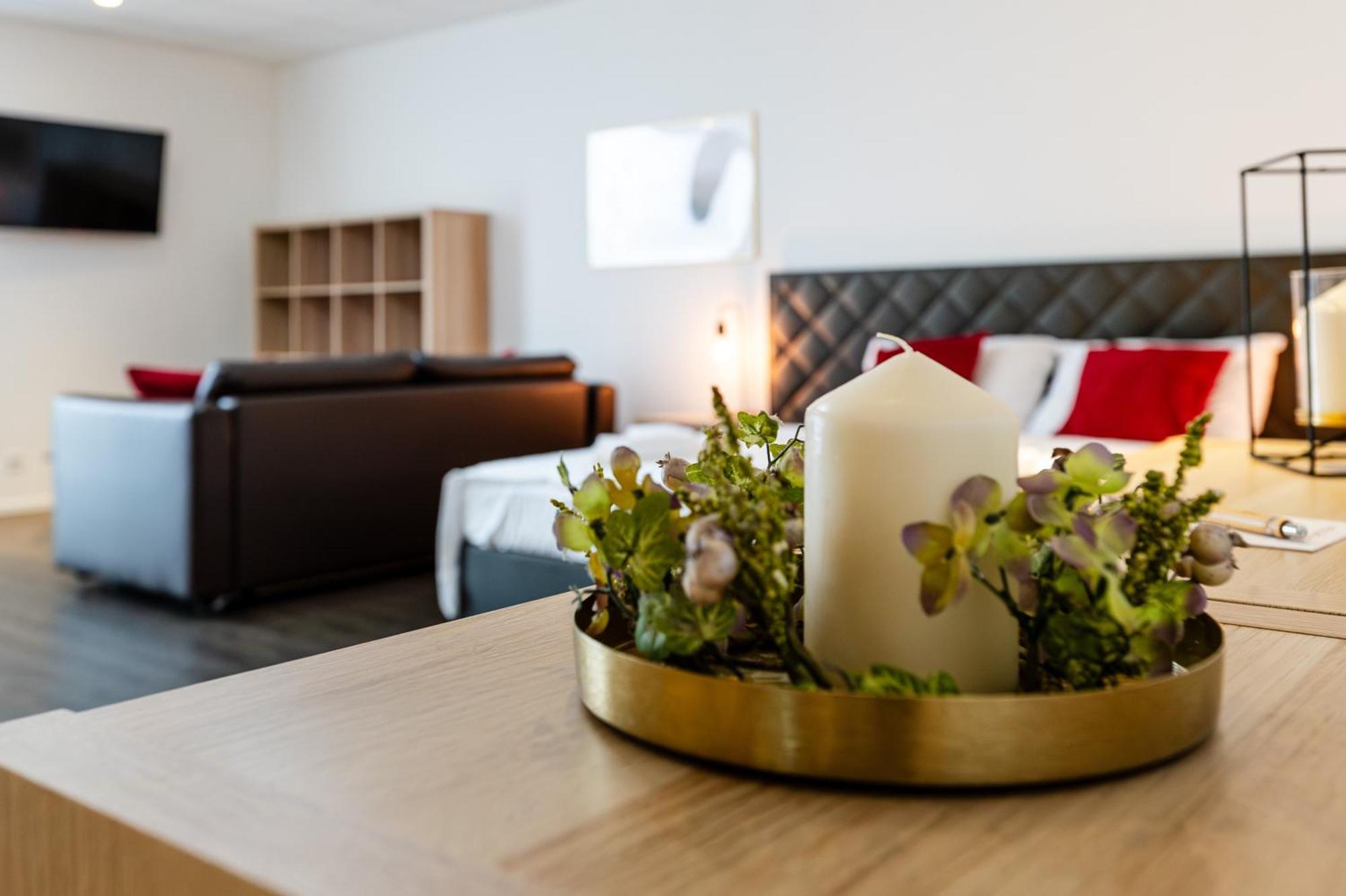 Aparthotel Hine Adon Bern Airport Belp Exterior foto