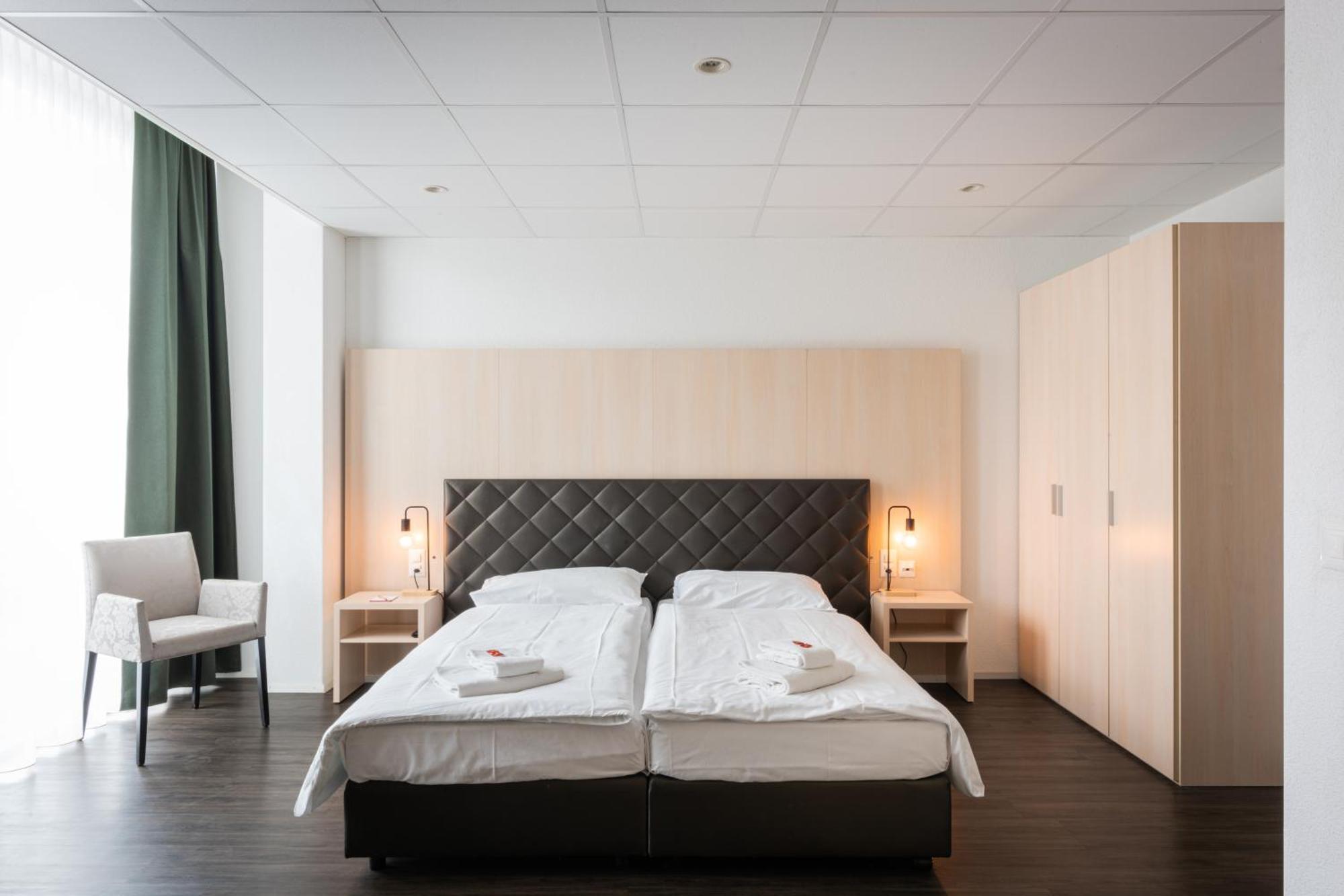 Aparthotel Hine Adon Bern Airport Belp Exterior foto