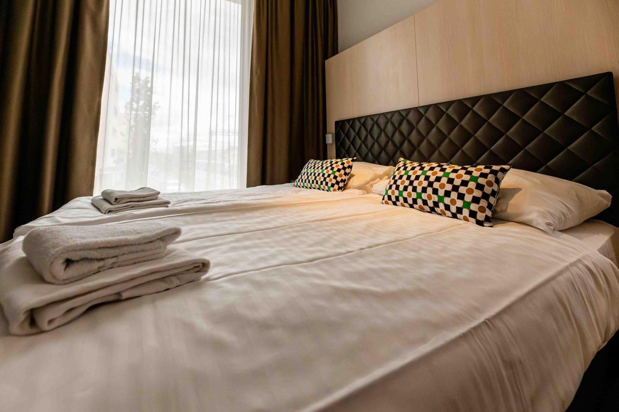 Aparthotel Hine Adon Bern Airport Belp Exterior foto